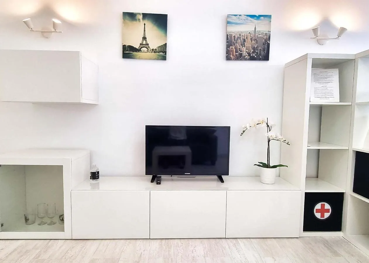 Marino II 206. Great Studio Second-Line To The Beach In Marbella Centre. Appartamento