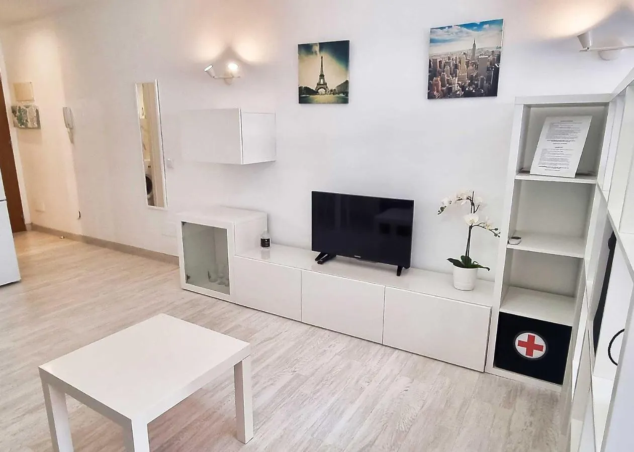 Marino II 206. Great Studio Second-Line To The Beach In Marbella Centre. Appartamento